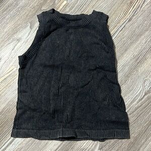 ribbed black crop top